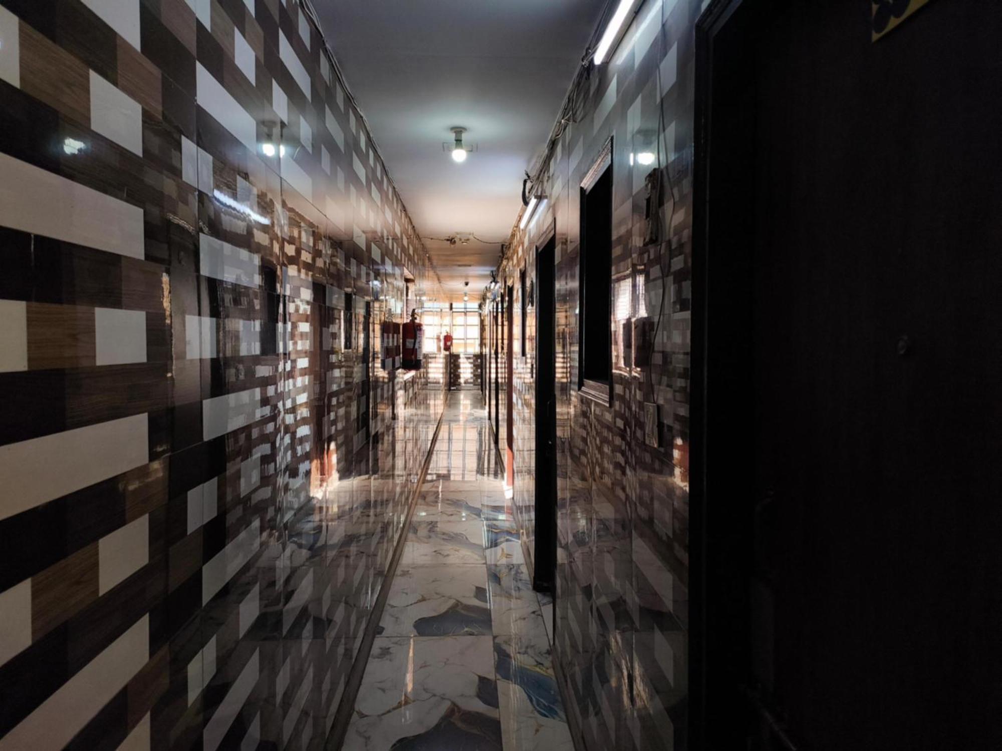 Hotel Metro Park New Delhi Exterior photo